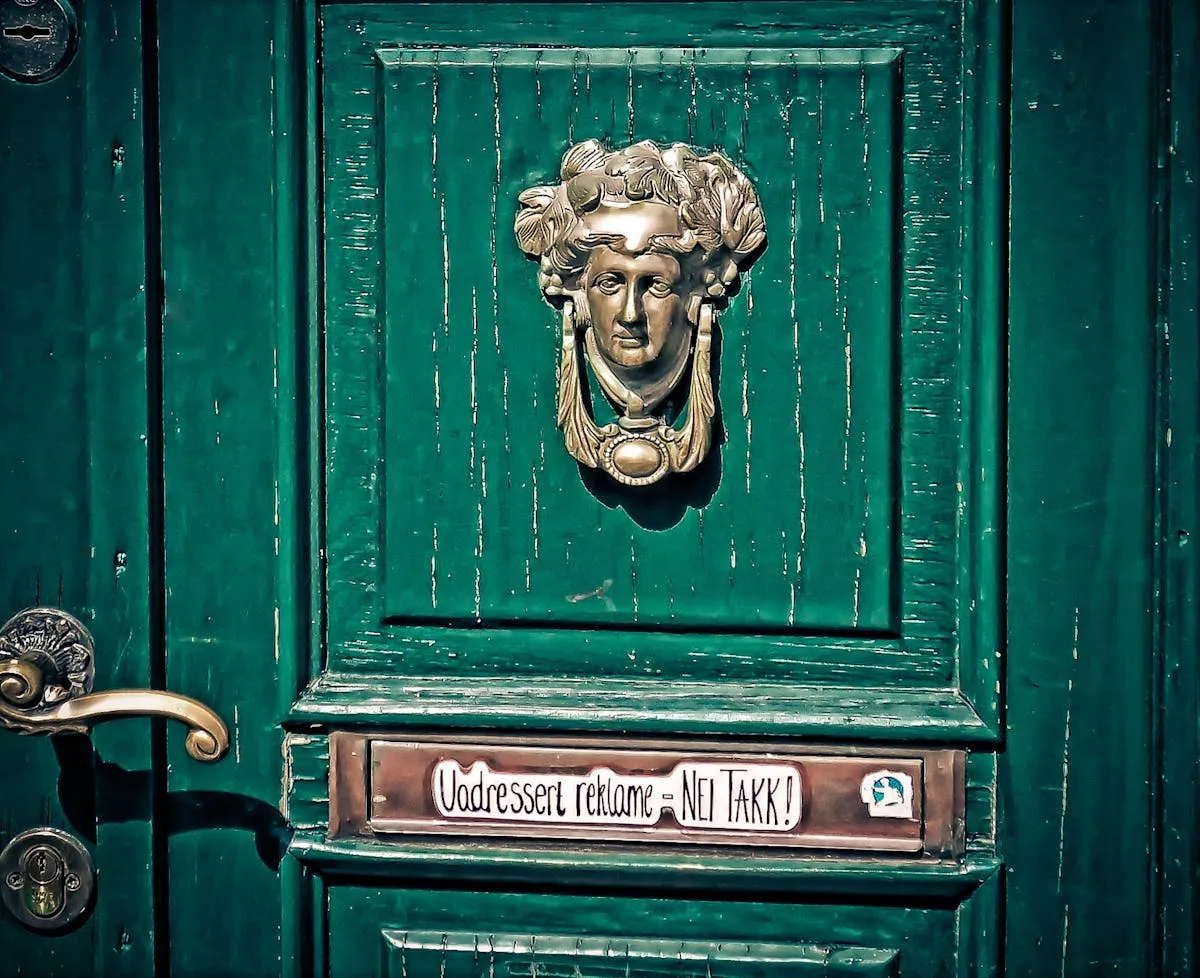 Comment votre adresse et votre code postal peuvent influencer la valeur de votre propriété : atouts ou obstacles ?